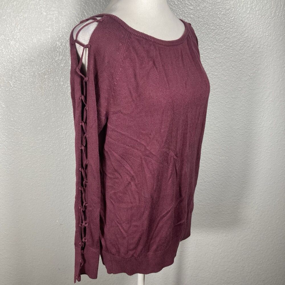 Lightweight Sweater M Pullover Lace Up Sleeve Soft Cozy Burgundy Purple Coquette
